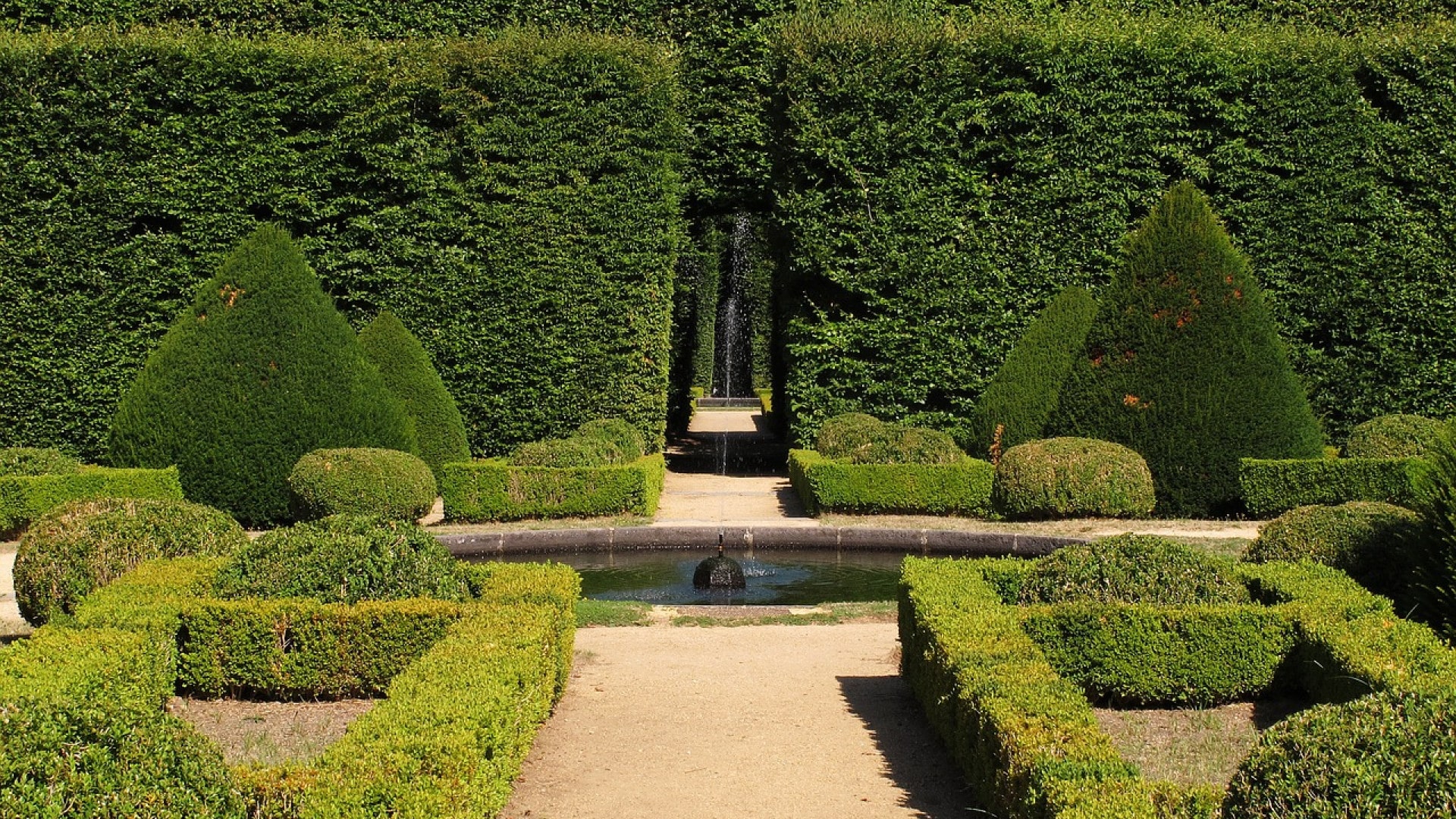 Comment Créer Un Jardin Typiquement Français ? - Jardinage Bio